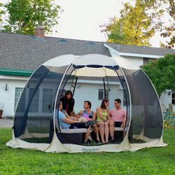 ****USED/LIKE NEW 12X12**** ALVANTOR POP UP SCREEN HOUSE