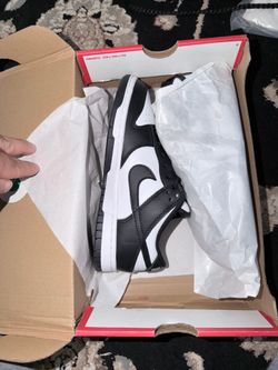 Nike panda size 5 boys, 6.5 girls
