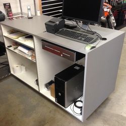 Service counter cabinet w/cash drawer
