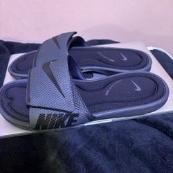 Nike Solarsoft Comfort Slides size 11  