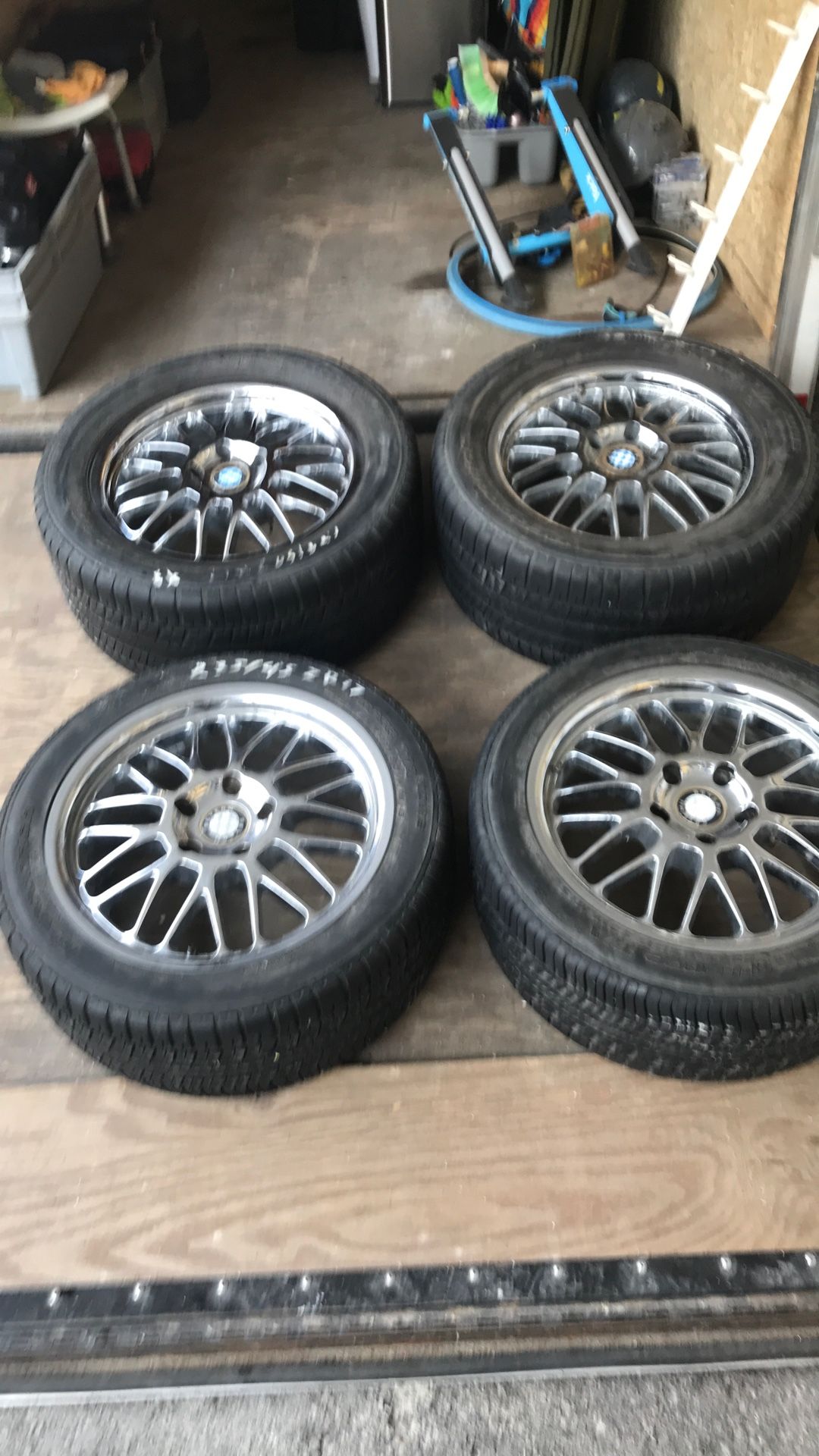 Set of 4 BEYERN Auto Rims (on Tires)