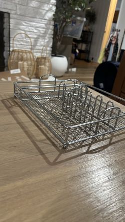 Metro utensils organizer