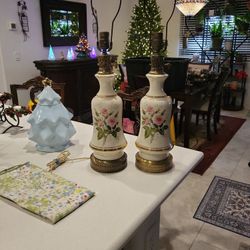 Pair of Vintage Porcelan Lamps