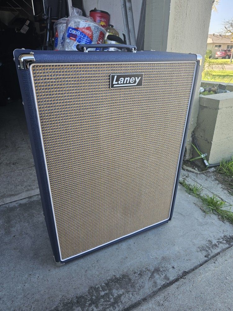  Guitar Amp