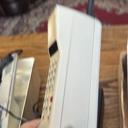 Motorola large cell phone  1988