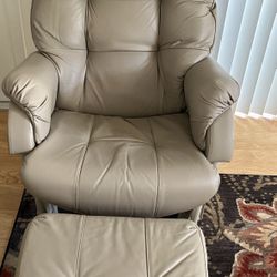 Recliner And Ottoman 