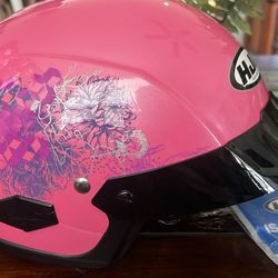 Woman’s motorcycle helmet