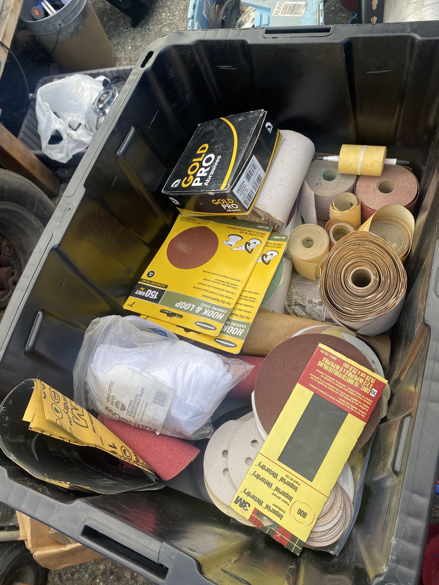 Auto Repair Tools and sand paper