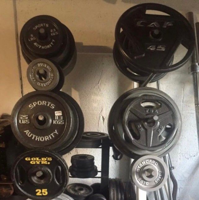 SELLING OLYMPIC PLATES : 45s = start at $90 a pair / 35s (start at $70/ 25s = start at $50/ 10s start at $25/ 5s = $10/ 2.5s = $5 + BUMPER PLATES