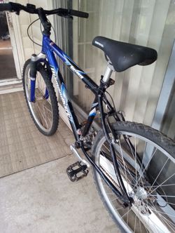 DIAMONDBACK Sorrento Mountain Bike