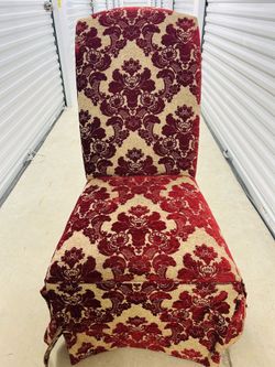 Deep Burgundy Rose Accent Chair – Excellent Condition