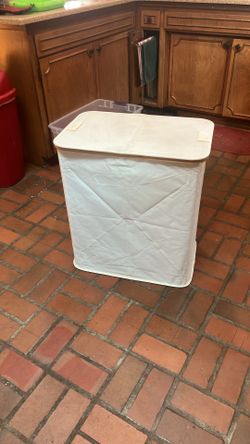 140L Dual Laundry Basket