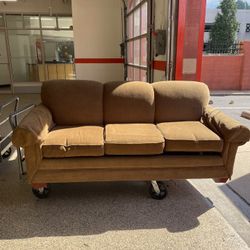 Lay-Z-Boy Mackenzie Queen Sleep Sofa
