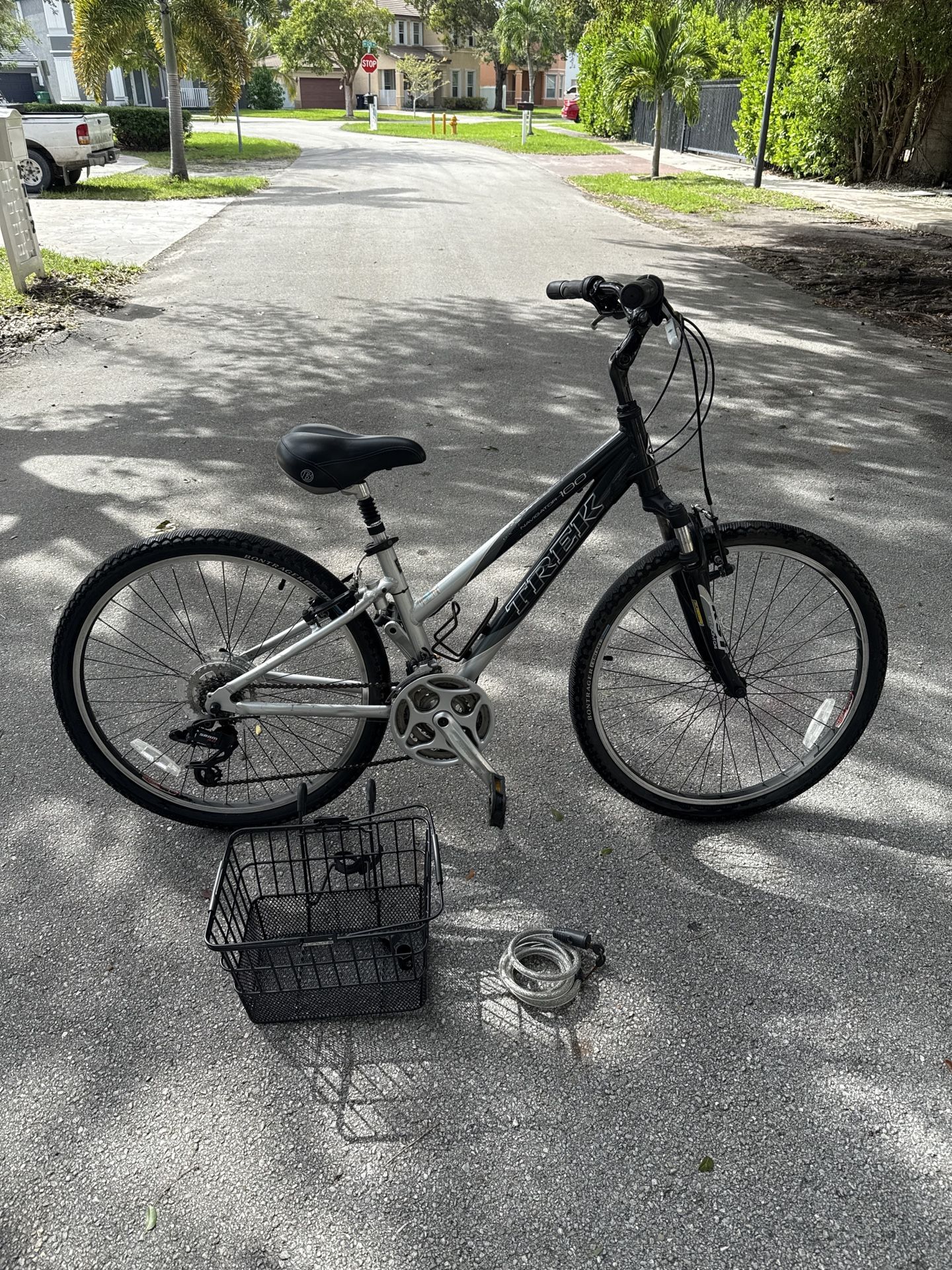 Trek Navigator 100 woman’s bicycle 🚲