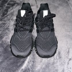 Adidas Ultraboost Web DNA, Size 9.5