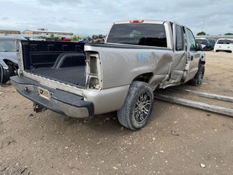 2002 Chevy Silverado 2500 8.1L engine Allison transmission auto parts for sale