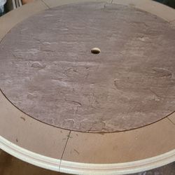 Round Table