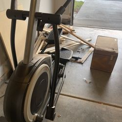 ProForm Elliptical Machine(Like New)