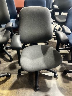 Used office chair -ergogensis office chair