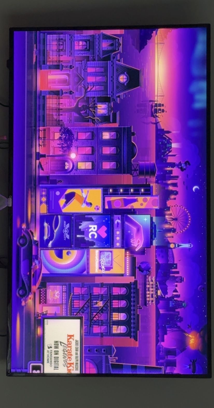 2 Beds And Roku Tv