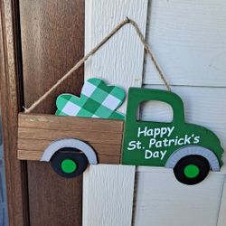 St Patrick's Decor 