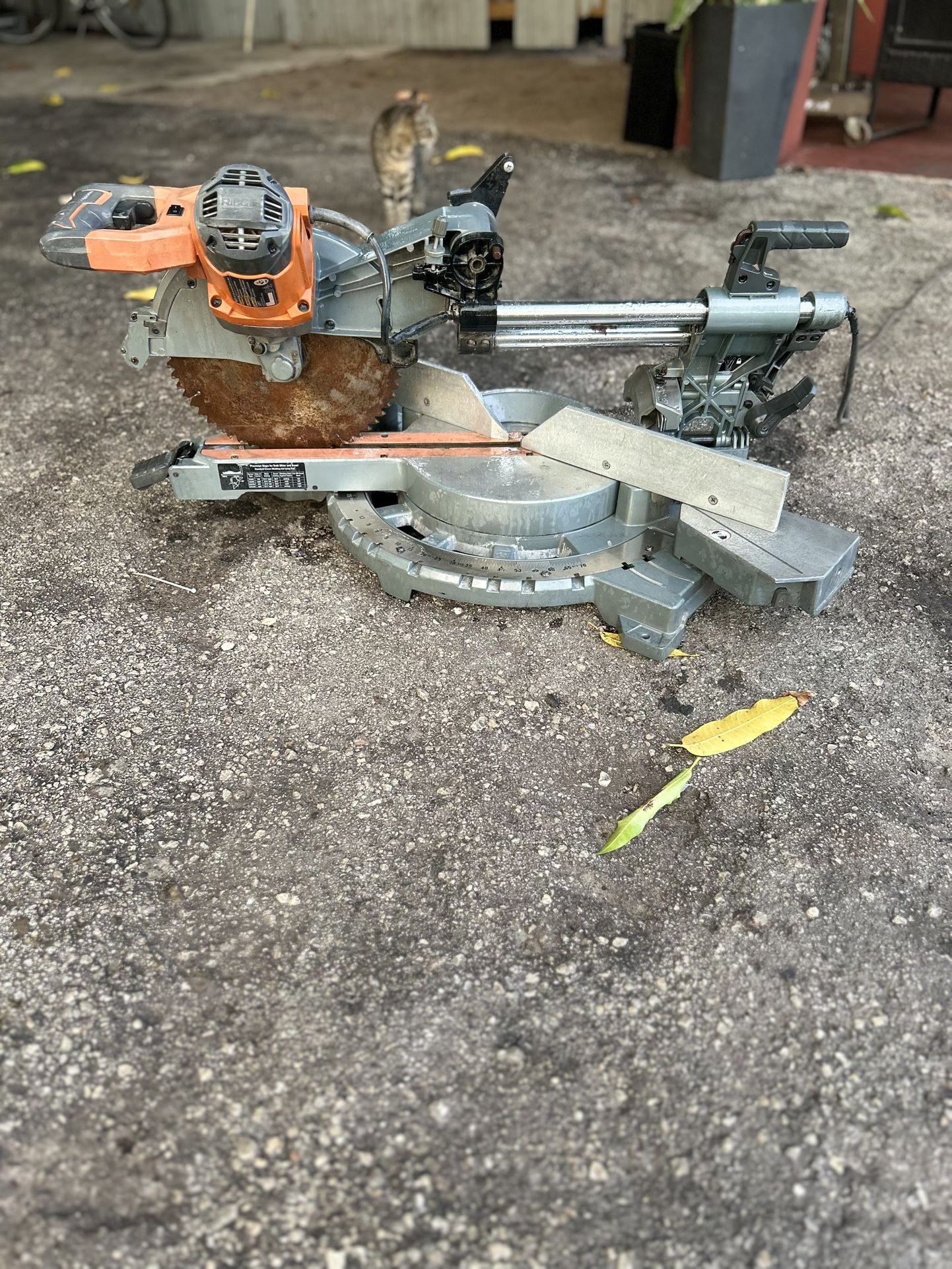 RidGid miter saw
