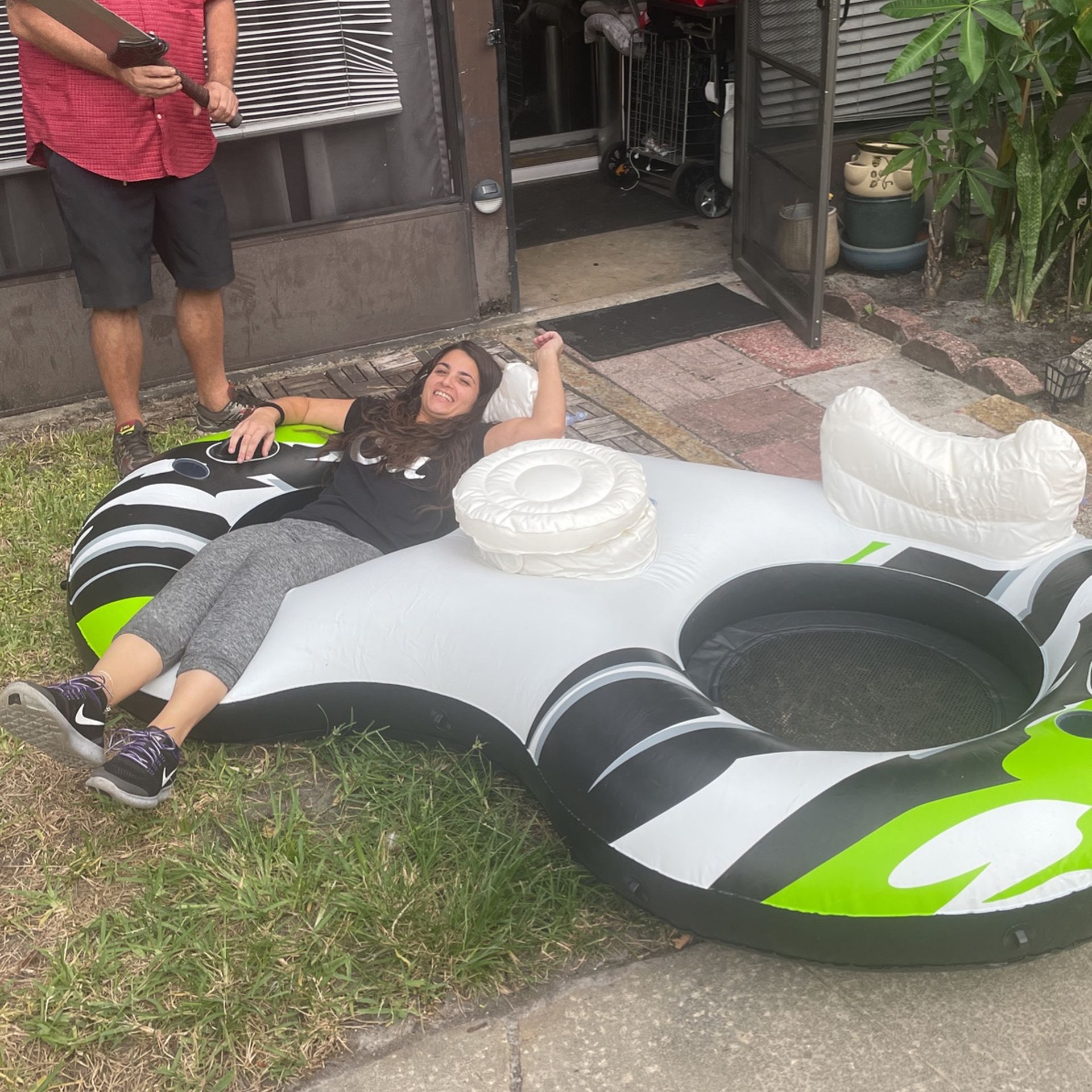 Duel Raft with built-in cooler