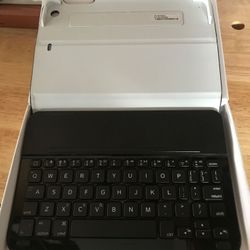 Case with keyboard for iPad mini