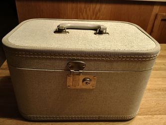 Vintage Train Case