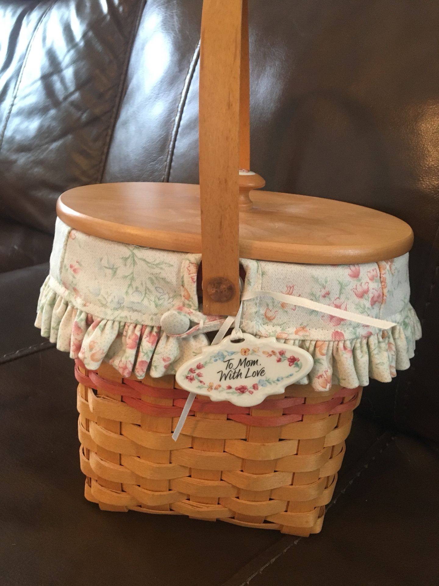 Longaberger basket. Mint condition with original liner