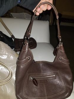 COACH HOBO HANDBAG - Dark Brown