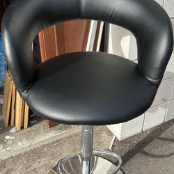 1 Bar stool faux leather swivel adjustable height H24”~H30”(address in description) 👇delivery 🚚 available within 15 miles for extra $55 delivery fee