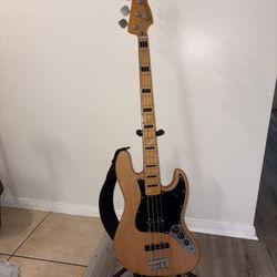 Squire jazz bass