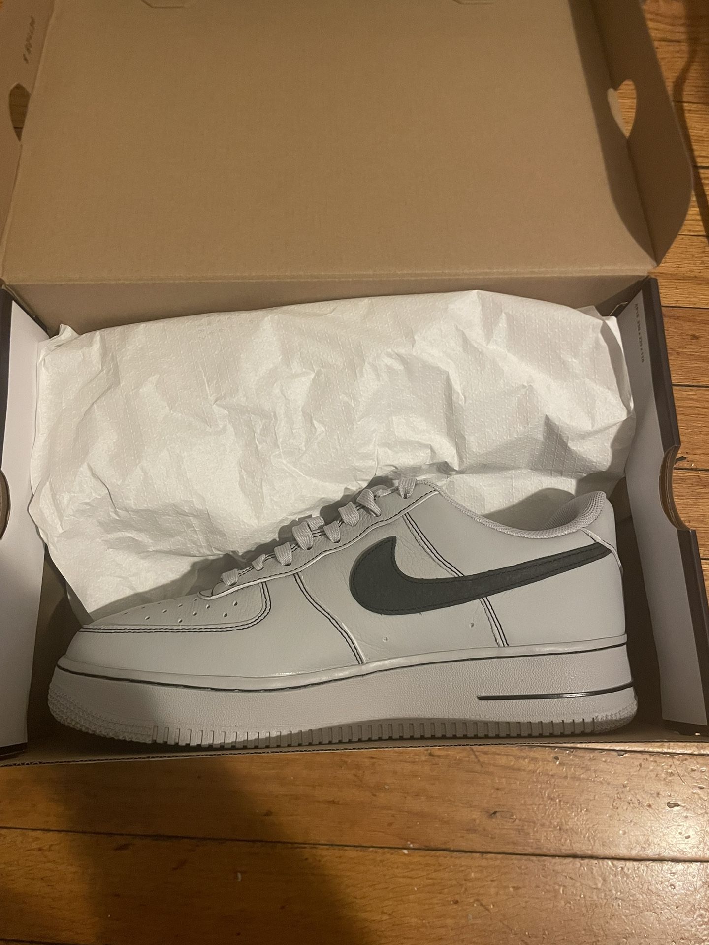 Nike Air Force 1 Size 9.5