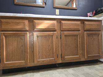 Bathroom Vanity w/ Double Sinks – $100