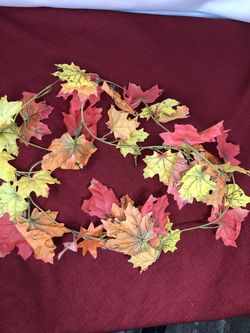 7 ft Triple Color Maple Leaf Garland