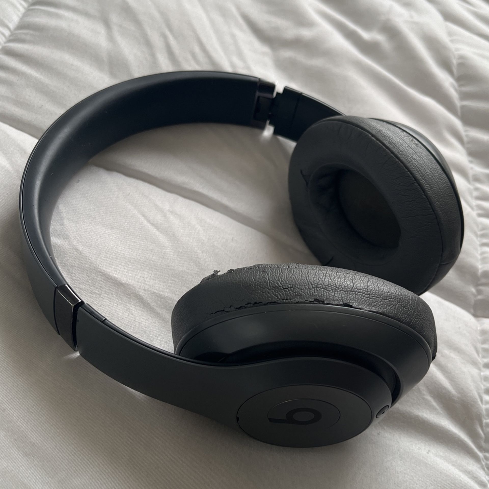 Wireless Studio Beats