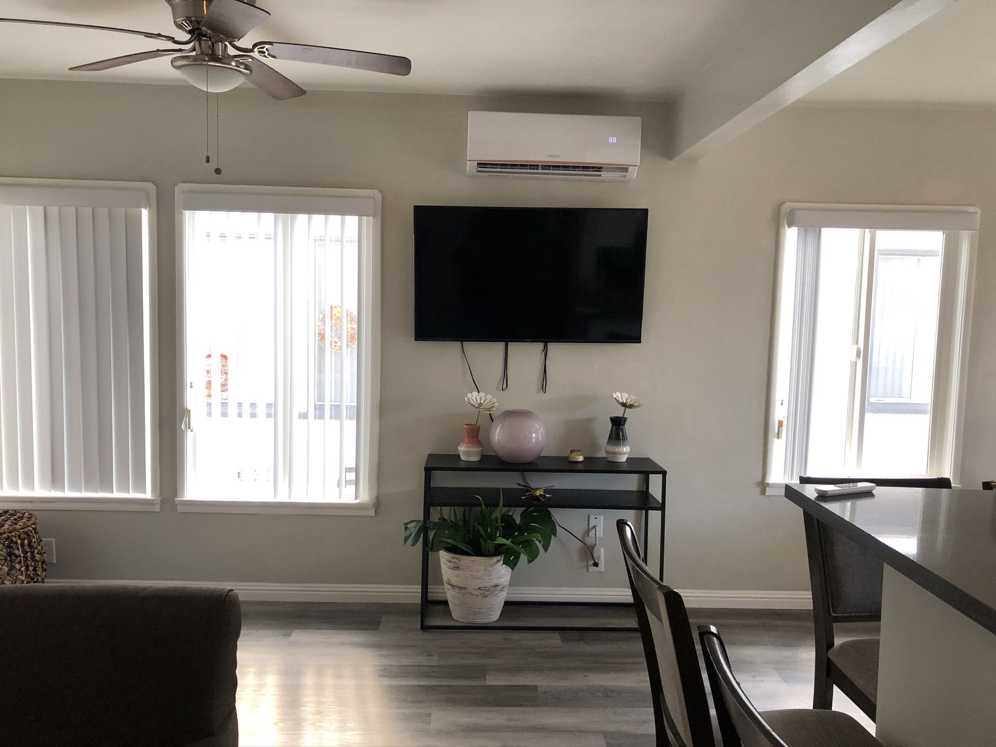 18000 Btu Mini Split Air Conditioner & Heater Seer :20 $999 display picture 1
