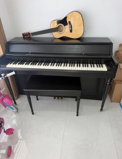 Wurlitzer Piano