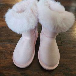 New Girl Juicy Couture Boots (20%off on multiple item purchase)
