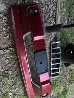 Grand Cherokee  front bumper  cover