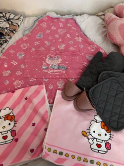 Hello Kitty Bakeware