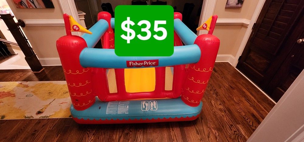 Fisher-Price 69 in x 68 in x 53 in Bouncetastic

