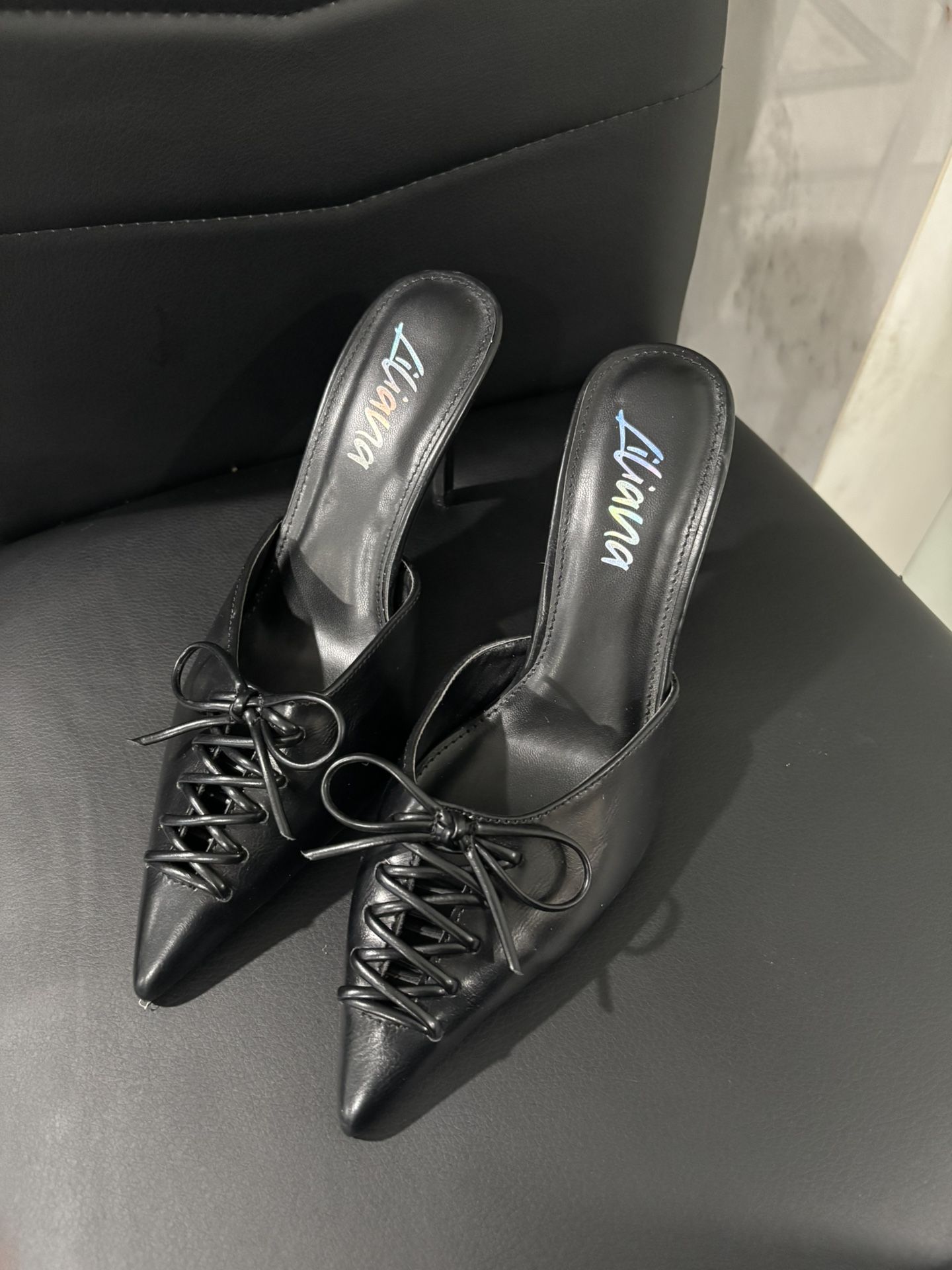 Black Pointed Toe High Heels