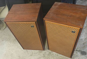 Beautiful LANCER JBL 99 Vintage Floor Speakers Pair type s99