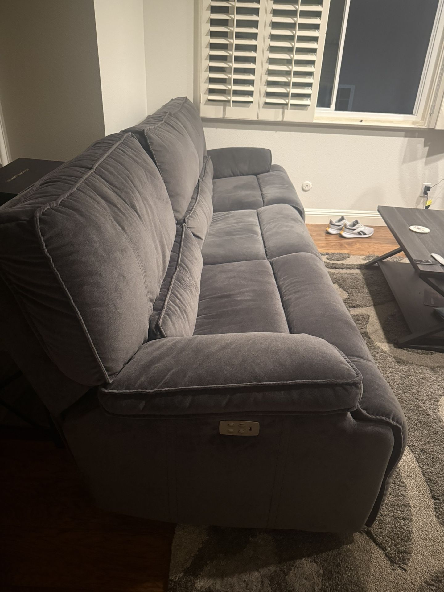 Jerome’s Reclining Sofa and Love Seat