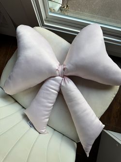 SATIN BOW THROW PILLOWS – PINK AND IVORY