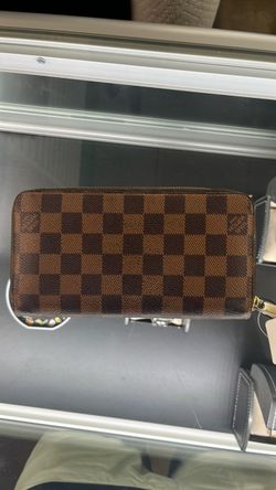 Louis Vuitton Damier Ebene Zippy Wallet