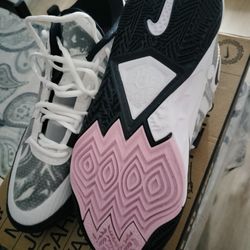 Nike Kyrie 8 Sz11🔥
