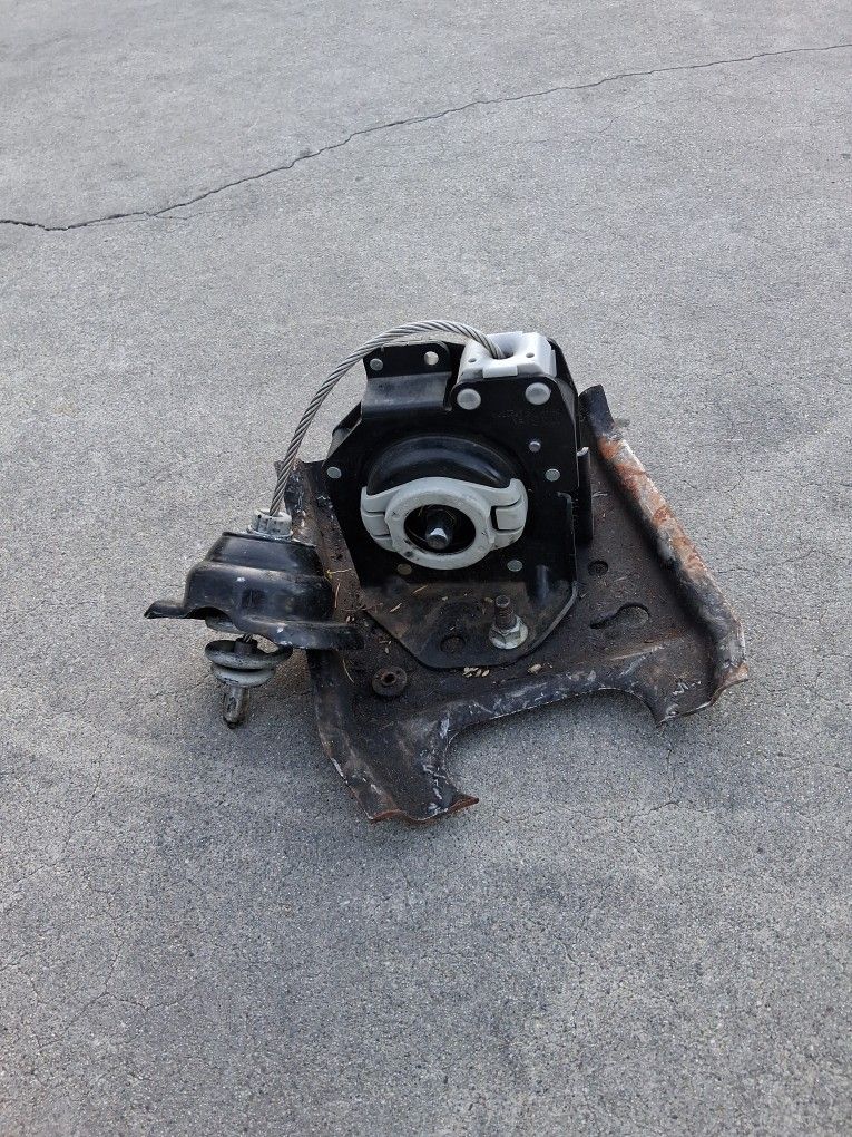 Spare Tire & Hoist Assembly $10